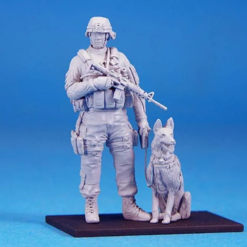 Model Kit Reshiram - 1/35 Scale Die-cast Resin Figure Assembled