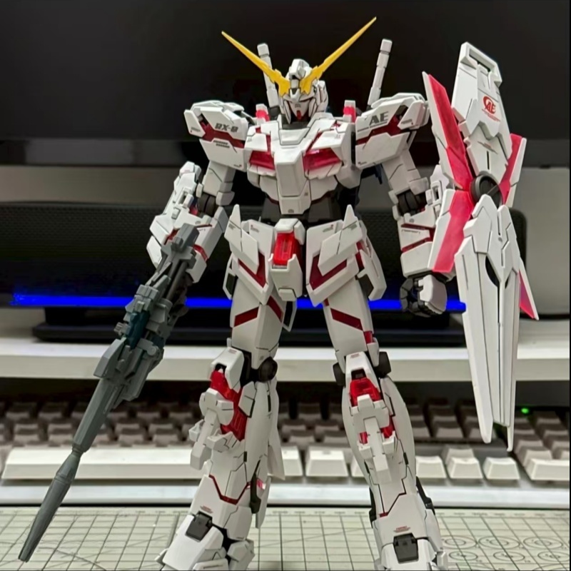 Assembled  Model HG Unicorn 1/ - Model Kit Gundam Wing review and price