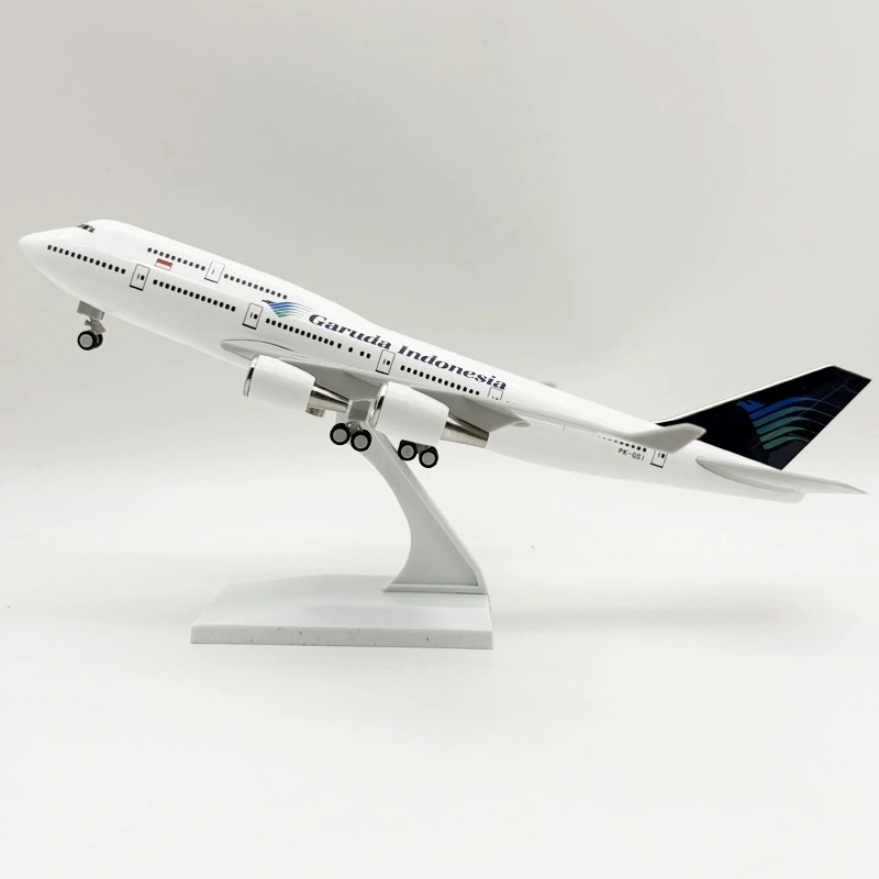 1/240 Scale Garuda Indonesia B - Model Kit Indonesia review and price