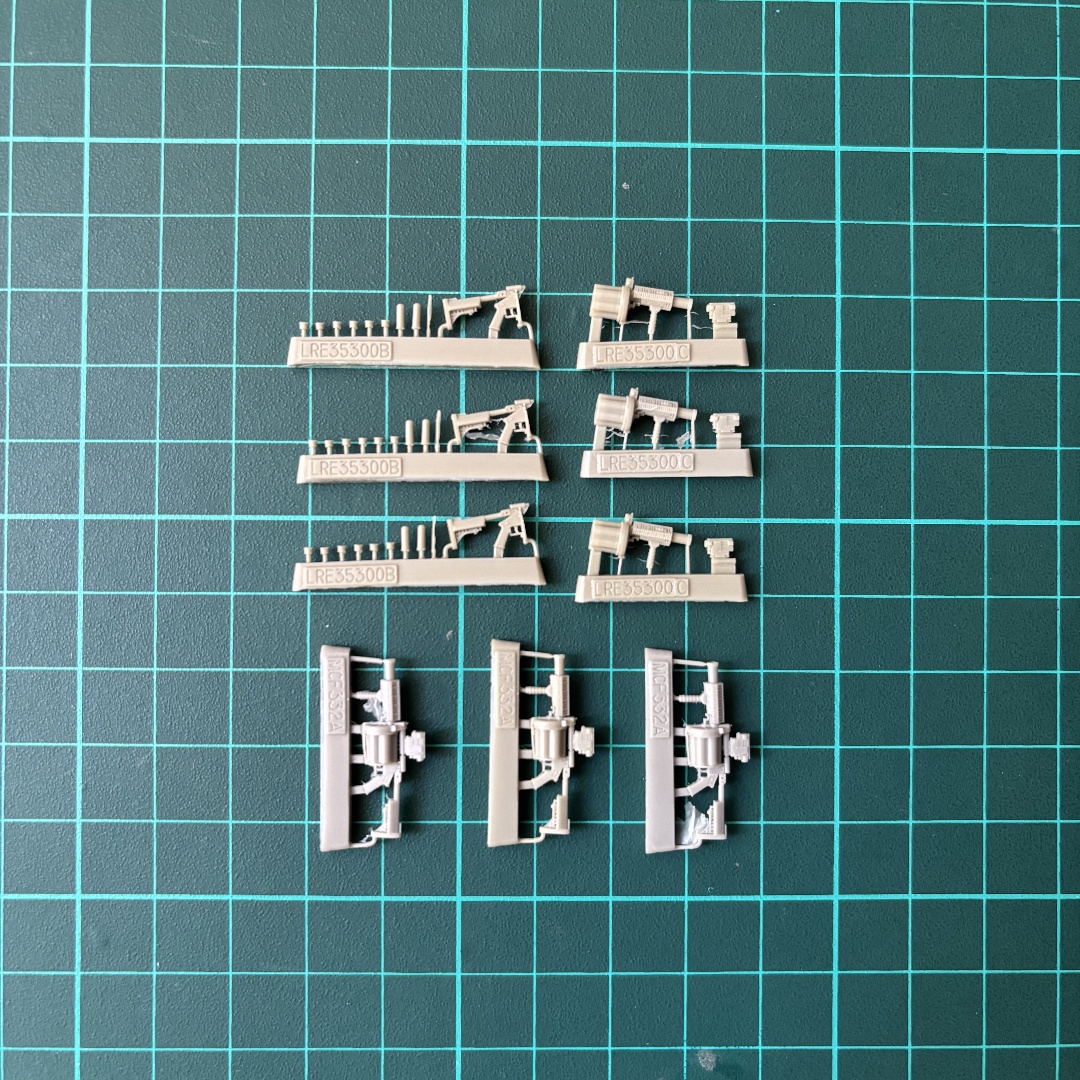 1/35 Resin figure unpainted mo - Model Kit Reshiram review and price